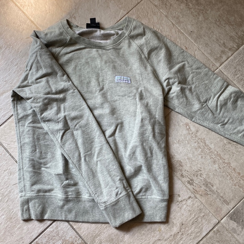 Patagonia organic crew neck green